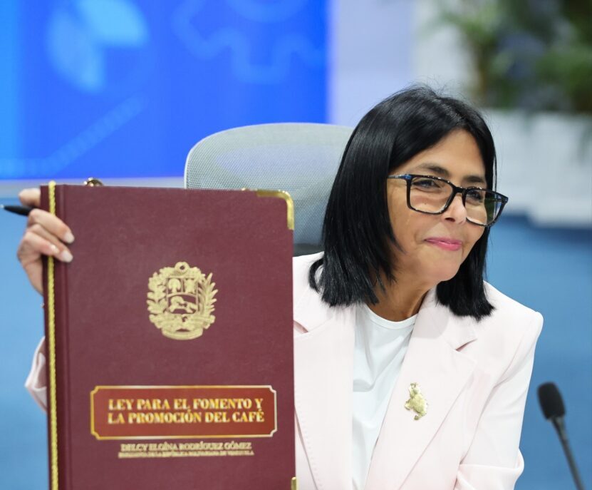 Presidenta Delcy Rodríguez promulga leyes para el Fomento y Promoción del Cacao y del Café