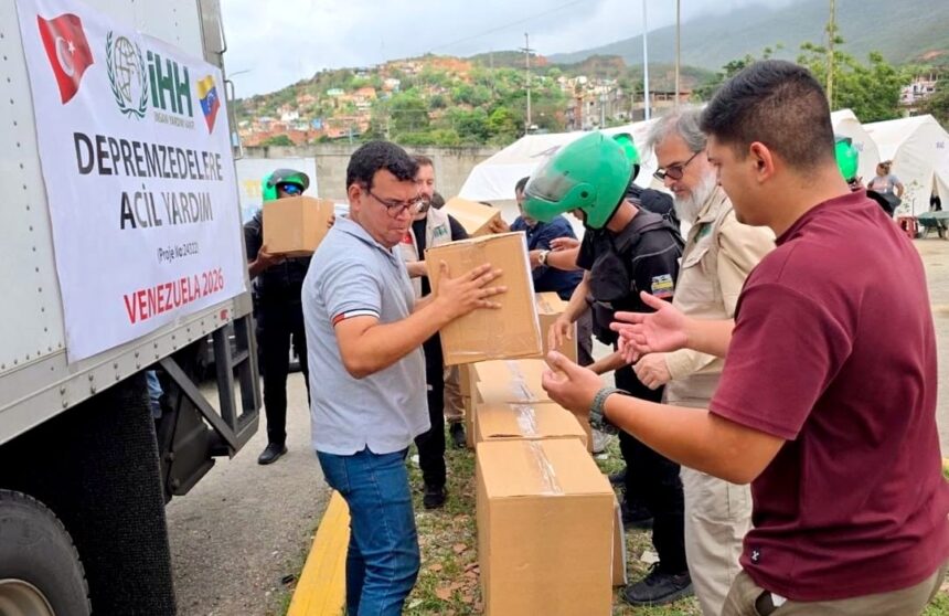 Solidaridad del pueblo de Tükiye llega a La Guaira