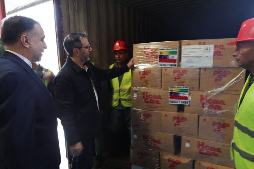 Venezuela recibió 160 toneladas de ayuda humanitaria proveniente de Irán