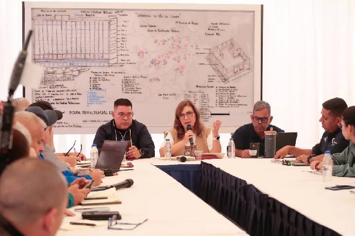 «Gran Misión Venezuela Renace» unifica estrategias inmediatas para rehabilitación de viviendas afectadas