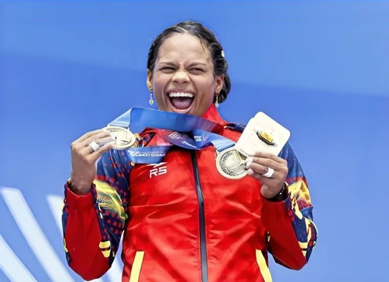 ​¡Génesis Rodríguez hizo brillar a Venezuela en lo más alto del podio en los CAC 2026! 