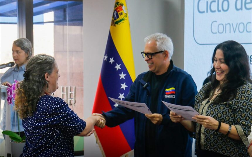 300 especialistas de 10 estados del país participaron en ciclo de talleres post sismo