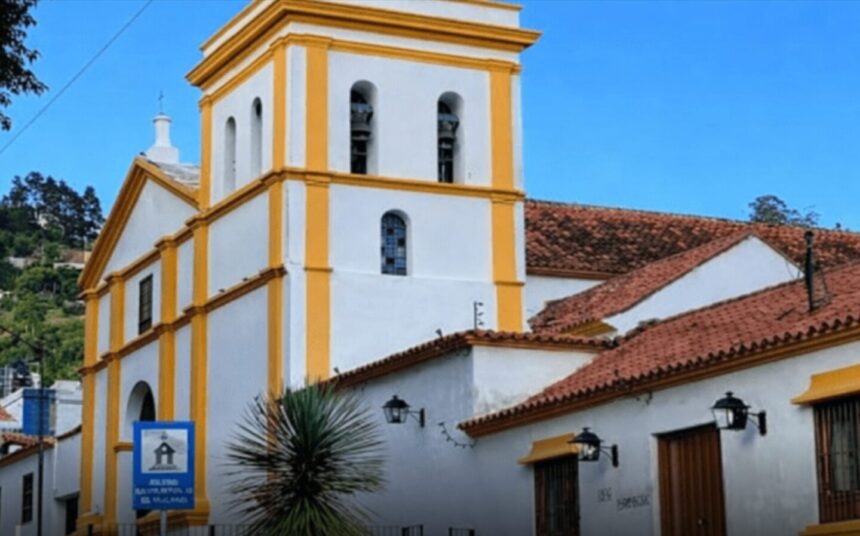 Alcaldía del Municipio El Hatillo evalúa daños en iglesias tras doble sismo
