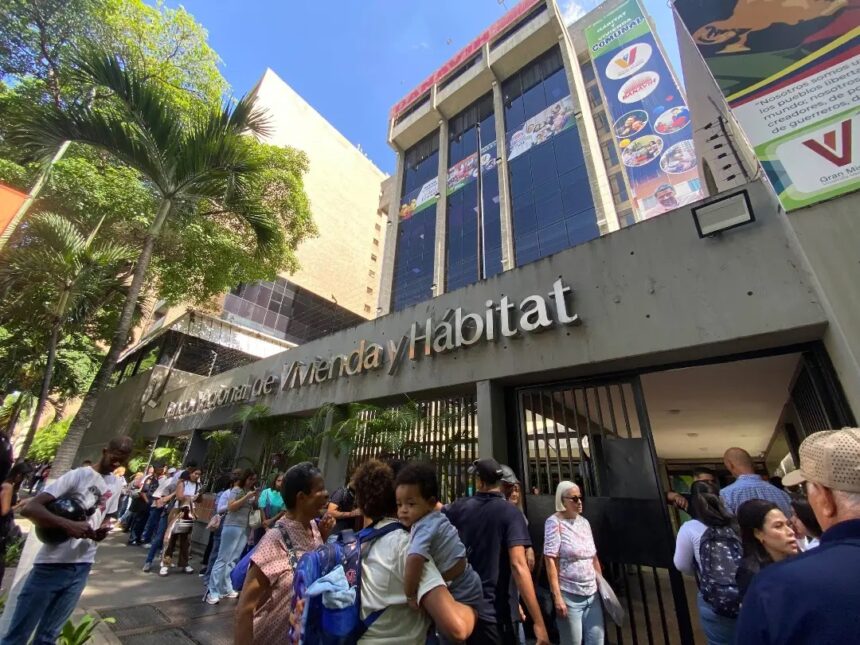BANAVIH inicia Registro Único de Vivienda en sede principal de Caracas para familias afectadas por sismos