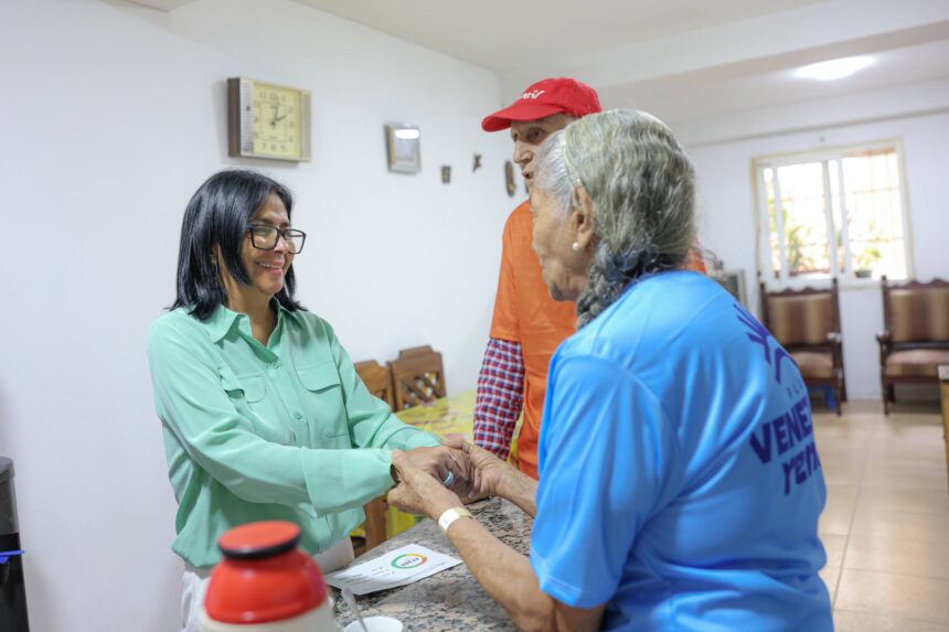 Presidenta Delcy Rodríguez entregó viviendas rehabilitadas en Santa Rosalía tras daños por doblete sísmico