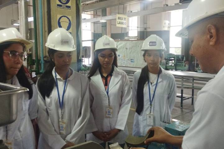 Estudiantes yaracuyanos convierten residuos agrícolas en plástico biodegradable