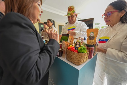 Marca País y Hotel Pestana Caracas sellan alianza para mostrar la riqueza visual y culinaria de la nación