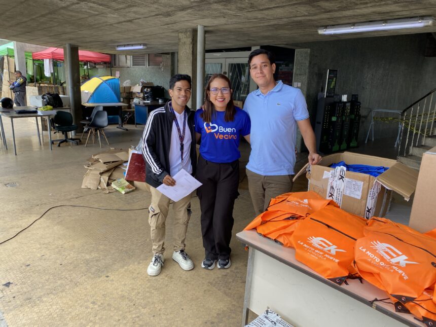 Buen Vecino de EK lleva esperanza a los estudiantes de la UCV tras el terremoto