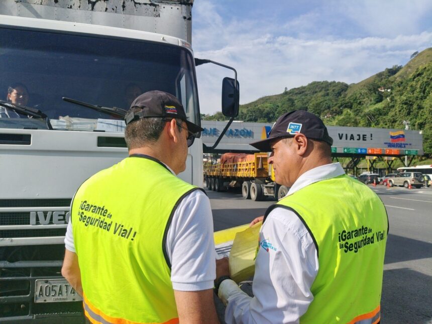 INTT realiza jornada especial de supervisión al transporte de carga en el Peaje de Tazón