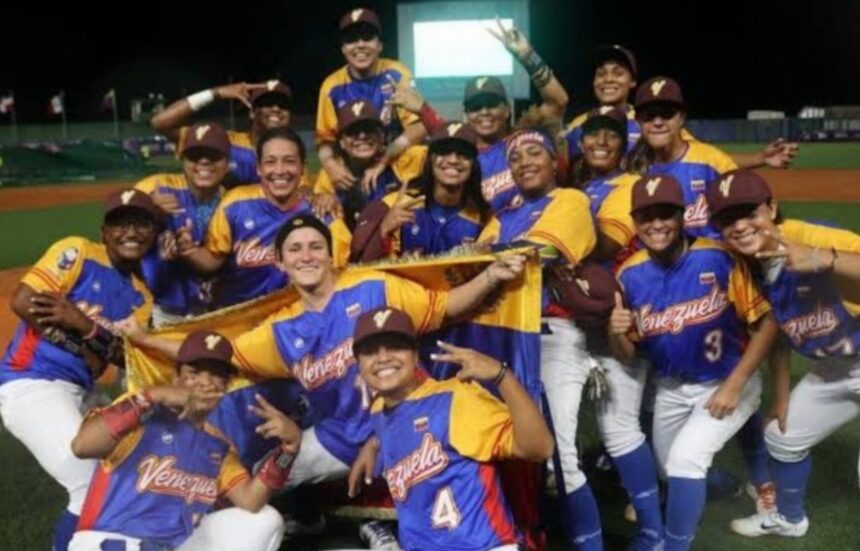 Selección femenina de béisbol busca el pase al Mundial