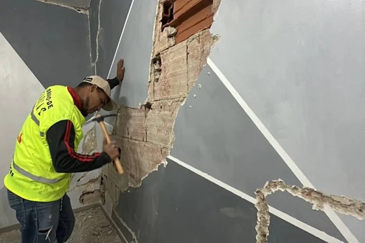 Operativo de rehabilitación integral de edificios continúa en Caracas