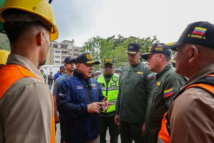 Ministro Cabello reitera sustitución de alcabalas por patrullaje permanente