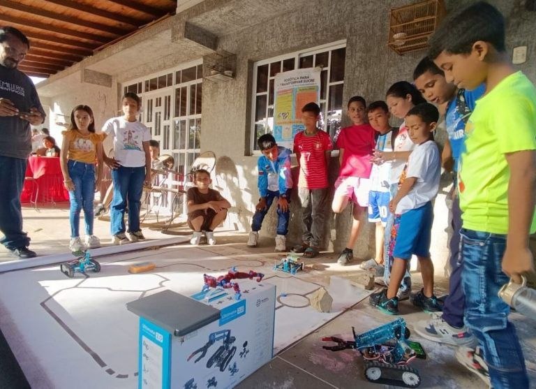 Programa Semilleros Científicos promovió las ciencias experimentales en Sucre ​