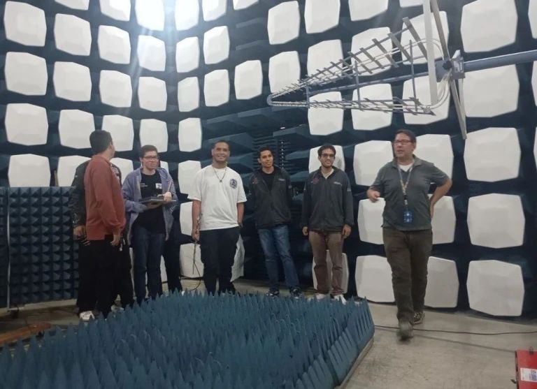 Estudiantes de la Unefa certificaron prototipos de antenas en la Cendit ​