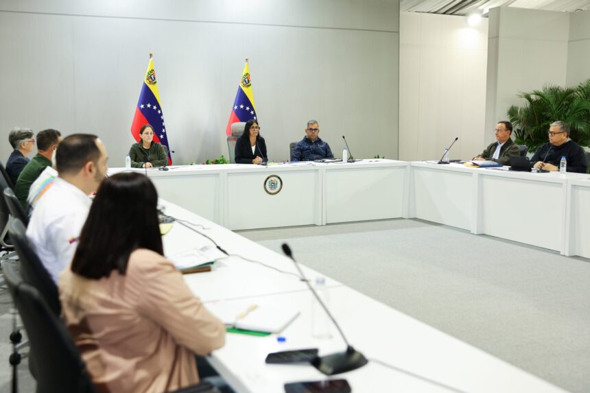 Anuncian plan para incorporar más de 4 mil megavatios de generación termoeléctrica antes de fin de año