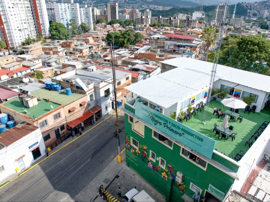 Presidenta Delcy Rodríguez supervisó unidades de producción comunal en Caracas