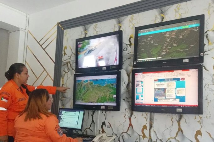 Autoridades de Protección Civil monitorean cauces de ríos por fuertes lluvias en Trujillo