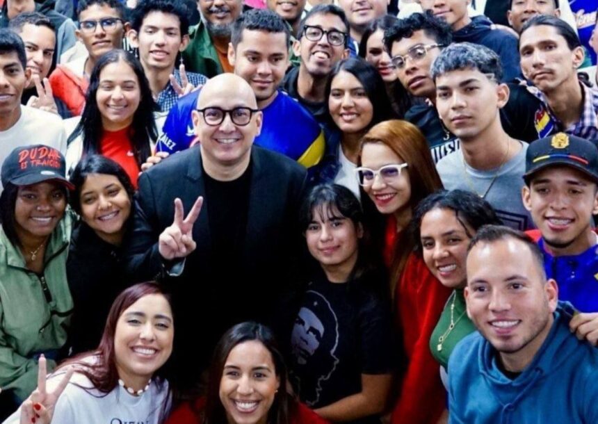 Vicepresidente sectorial Miguel Pérez Pirela impartió ponencia en la Escuela Internacional de Liderazgo de la Juventud Antonio José de Sucre