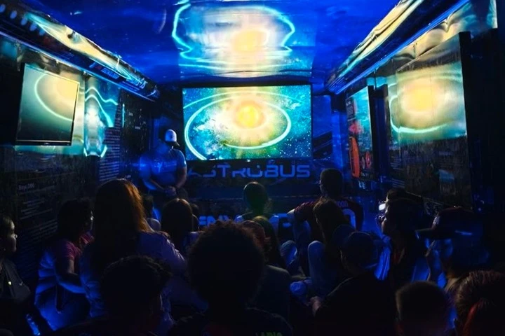 Jornadas de observación del cosmos en Caracas acercan a niños a la astronomía