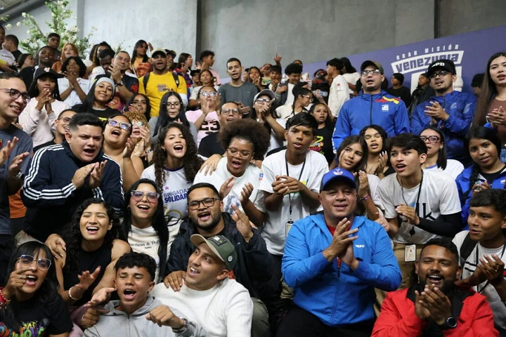 Juventud caraqueña se prepara para asumir nuevas vocerías comunales