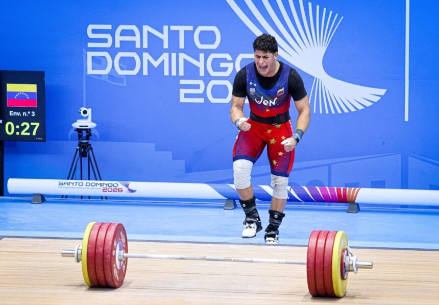 Mauricio Loaiza conquistó nueve medallas doradas en Campeonato Suramericano de Pesas