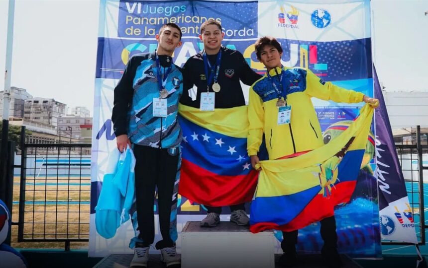 Nadador Aarón Montezuma gana cinco medallas en Panamericanos de la Juventud Sorda