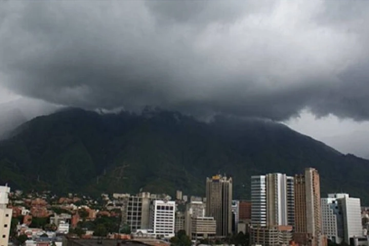 Prevén cielo con nubosidad de parcial a fragmentada en buena parte del país