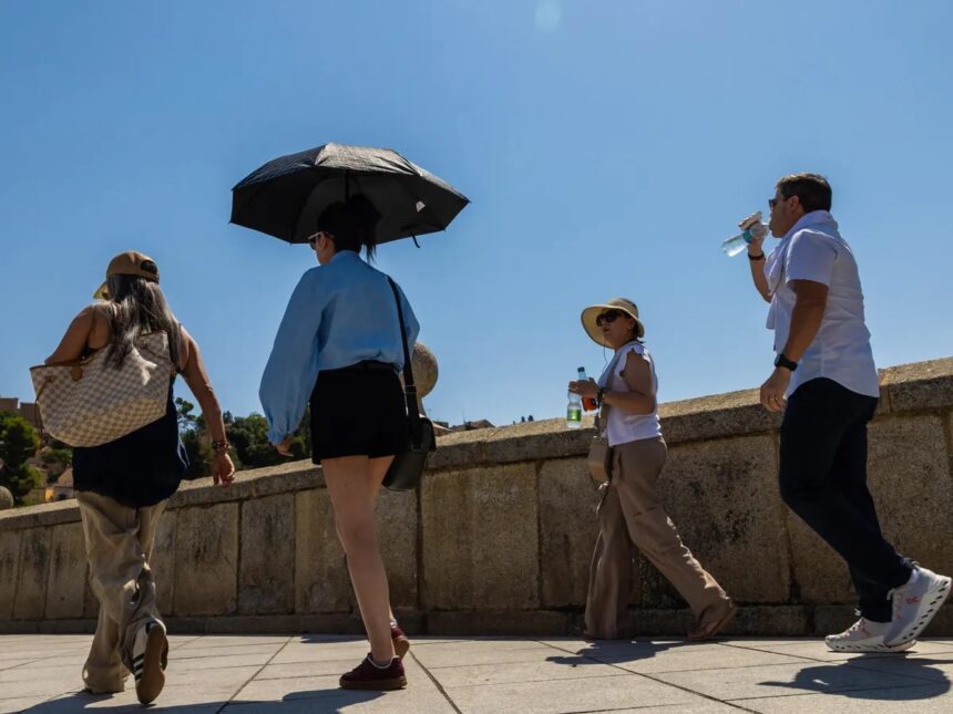 España activa alerta en 11 comunidades por altas temperaturas