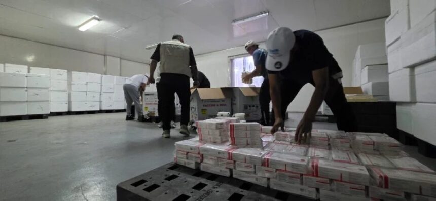 Venezuela recibe 392.000 dosis de vacunas contra la poliomielitis