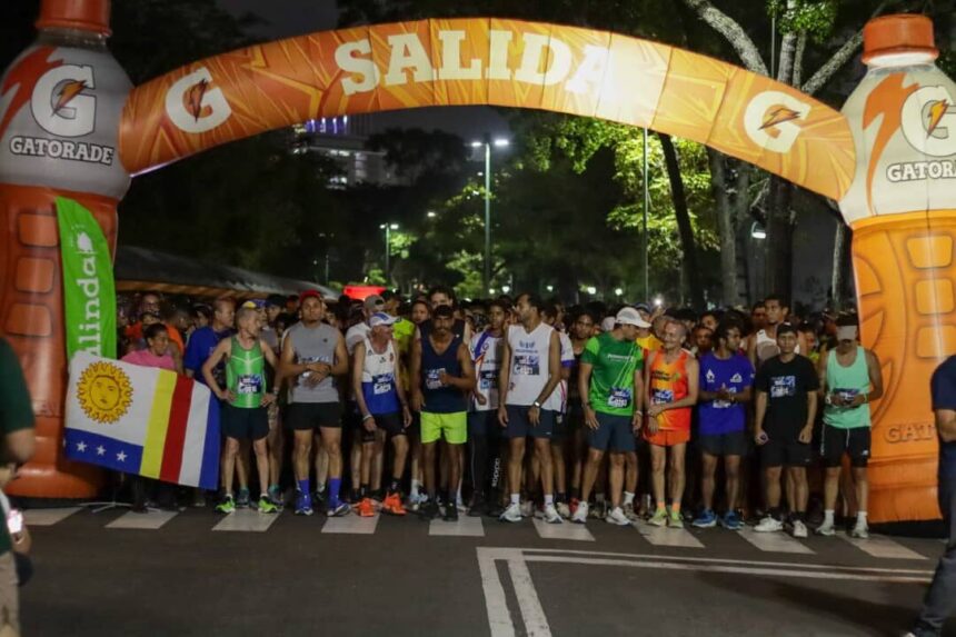 UCV recauda más de 5 toneladas de ayuda en carrera nocturna Unidos por La Guaira