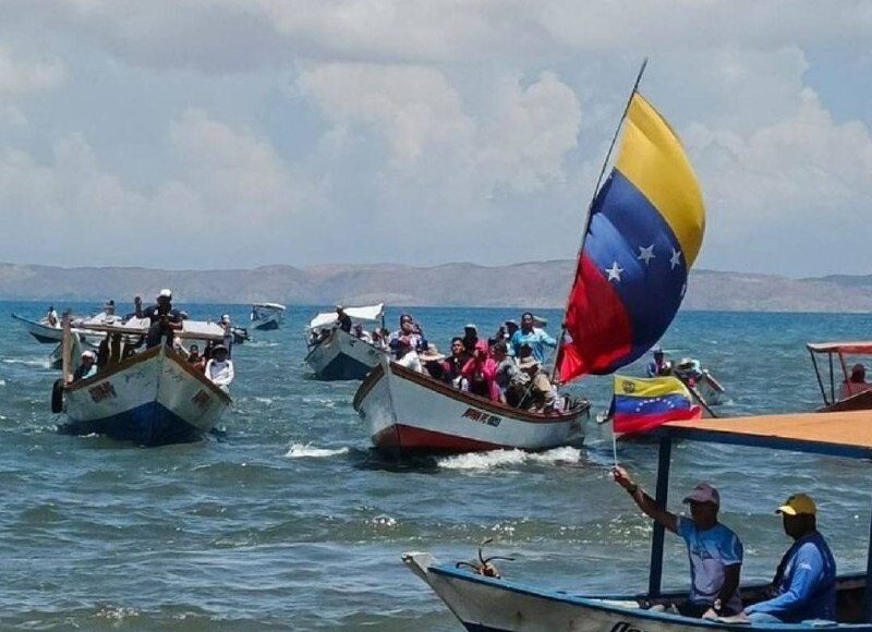 Pescadores de La Guaira mantienen sus faenas para garantizar el abastecimiento tras sismos