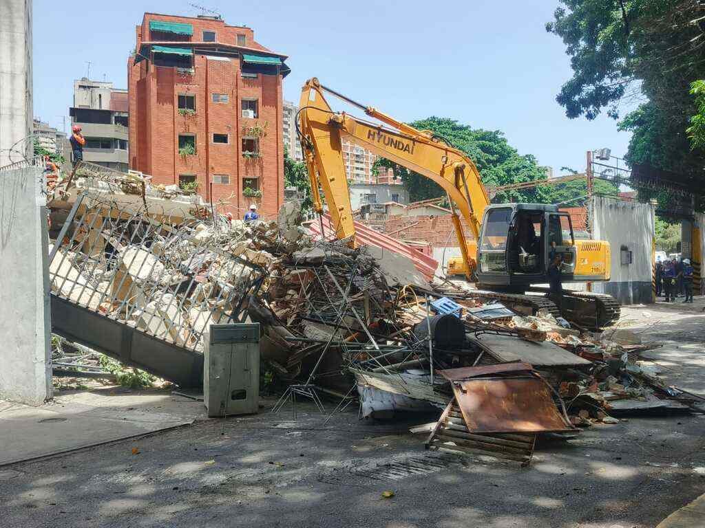 Más de 13.000 toneladas de desechos sólidos recolectadas en La Guaira tras el doble sismo