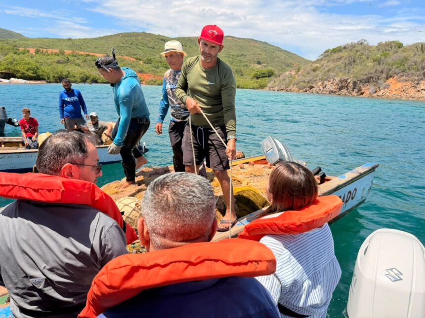 Gobierno nacional potencia siembra de mejillones en el estado Sucre
