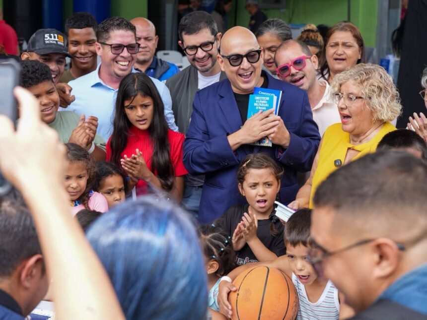 Mippci celebra 24 aniversario con el lanzamiento del Plan de lectura a través de la Constitución desde el Campamento Transitorio Pérez Bonalde