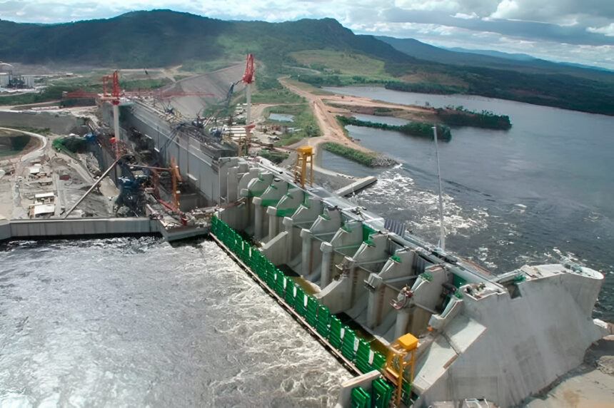 Ejecutivo anuncia reinicio de obras en complejo Bajo Caroní para impulsar desarrollo industrial de Guayana