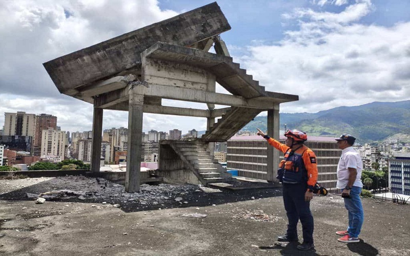 En 72% avanza demolición controlada de la fosa de ascensores en la Torre de David