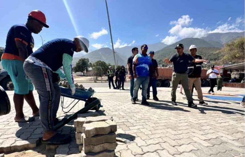 Anuncian rehabilitación de 43 balnearios en La Guaira