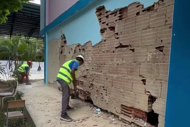 Adelantan obras de recuperación en U.E. Cecilia Núñez de Caracas