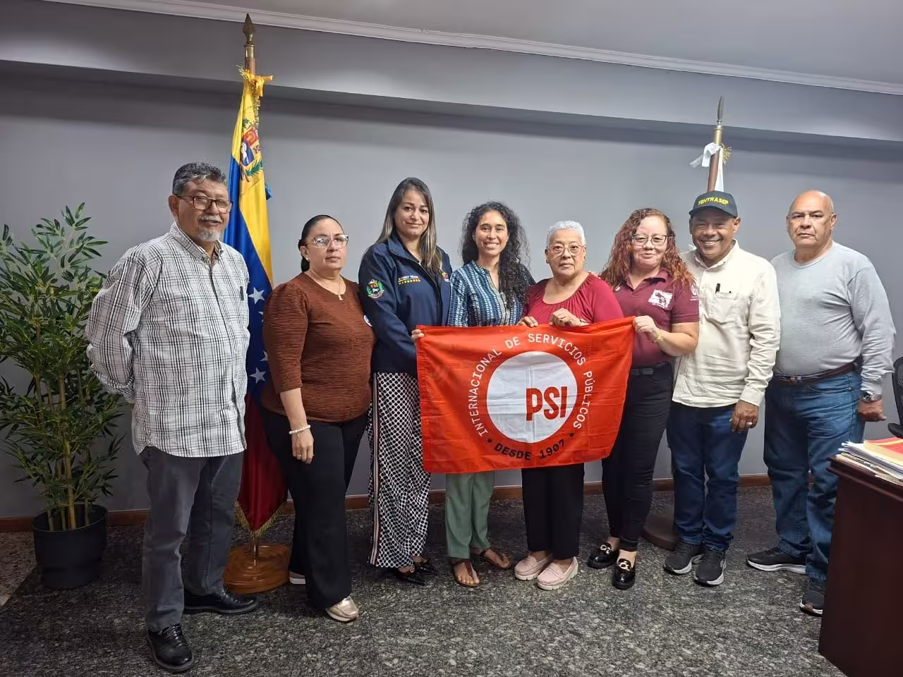 Este viernes se llevó a cabo una reunión de trabajo en la sede del Ministerio del Poder Popular para el Proceso Social de Trabajo (MPPPST).