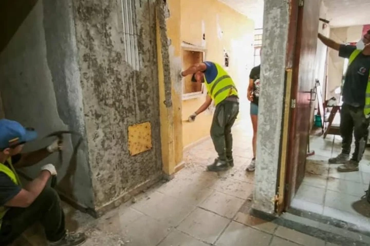 Avanzan obras de recuperación de viviendas afectadas por sismos en Macarao