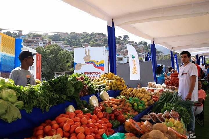 Distribución de alimentos asequibles en Lara fomenta participación de emprendedores