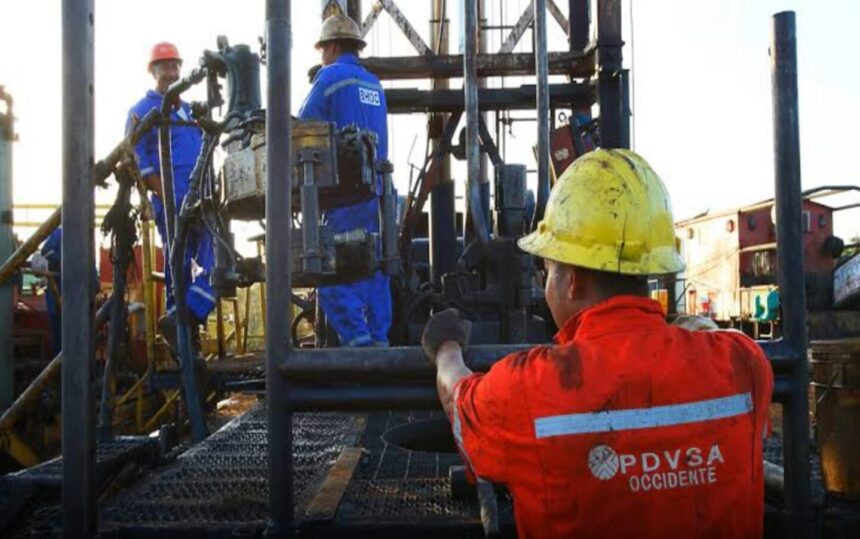 Exportaciones de crudo de Venezuela aumentan 28 % en agosto alcanzando 1.114 barriles diarios