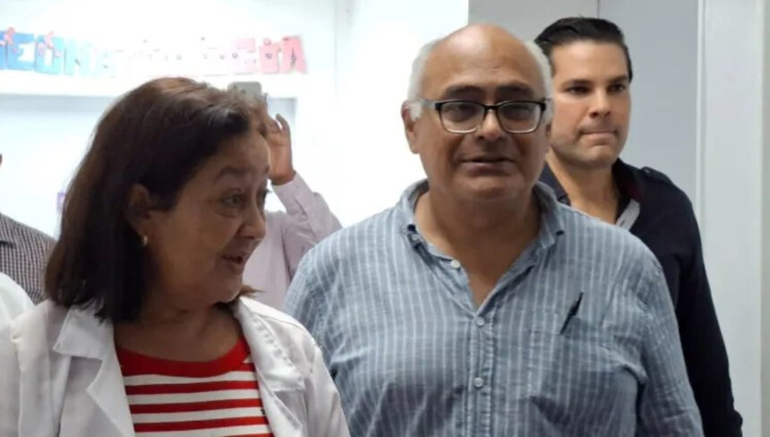 Ministro Alvarado supervisa operatividad del hospital materno infantil en La Guaira