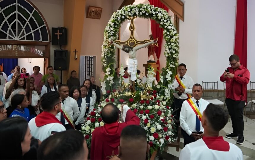 Autoridades y feligresía conmemoran día del Santo Cristo de Pariaguán