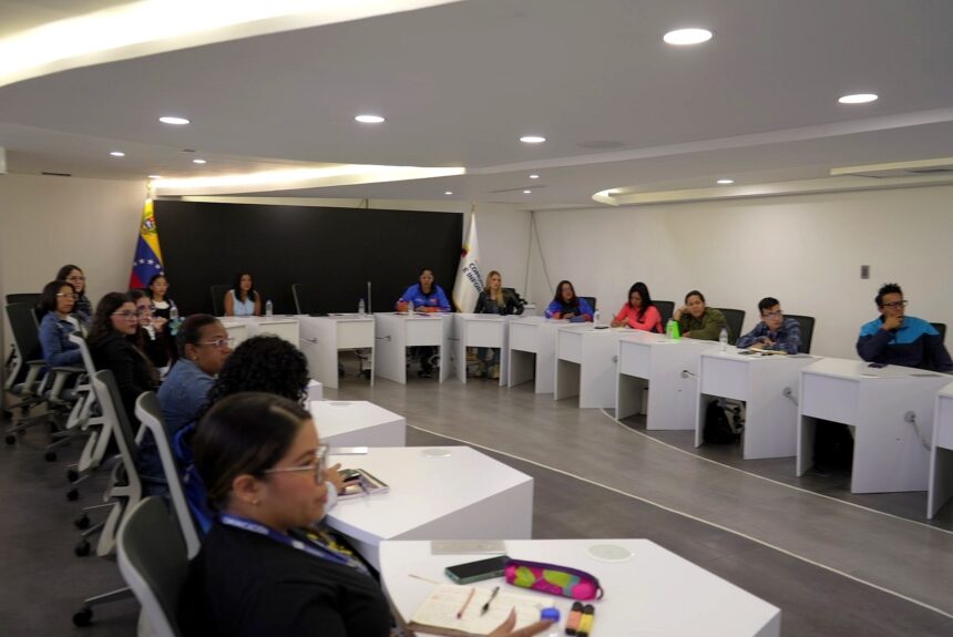 Comunicadores del Sistema Nacional de Medios Públicos se capacitan en posicionamiento SEO