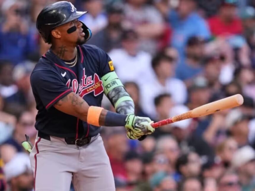 Ronald Acuña Jr. desata su poder con grand slam y firma nuevo 20-20 en las Grandes Ligas