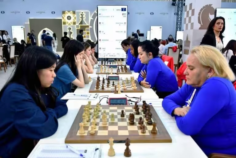 Cuba avanza en la Olimpiada de Ajedrez en Uzbekistán con victorias en torneos absoluto