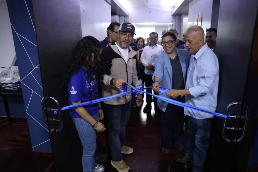 Gobierno Bolivariano inaugura Centro Didáctico Fernández-Morán en Caracas