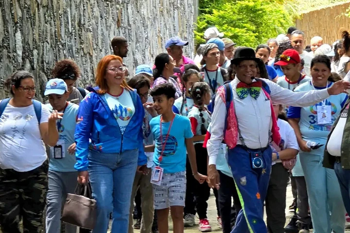 Inicia Plan Vacacional 2026 para niños, jóvenes y adultos neurodivergentes