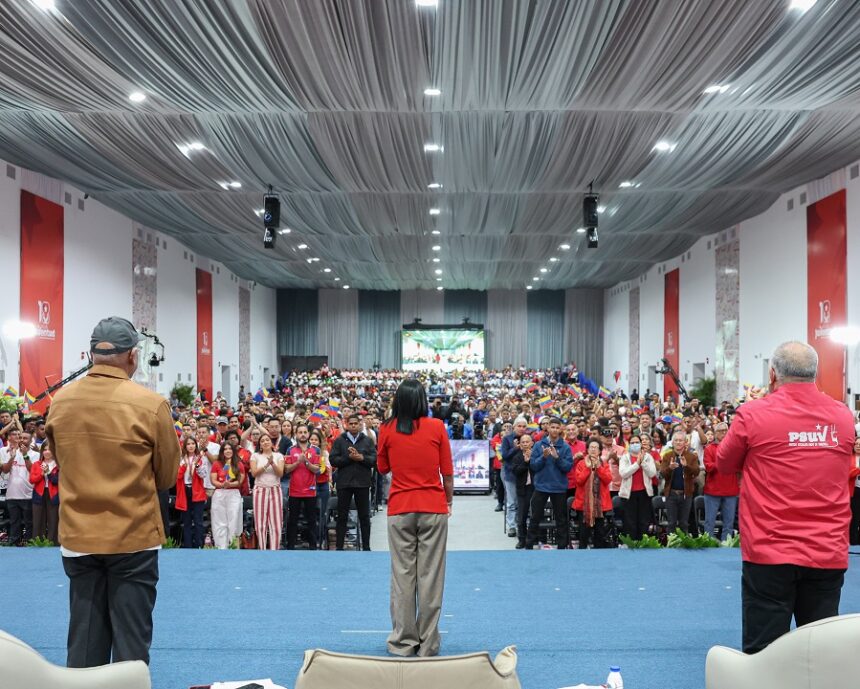 Presidenta Delcy Rodríguez rinde homenaje a la juventud en el 18.° aniversario del JPSUV